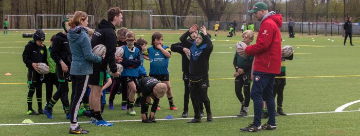 Meer dan 100 jeugdspelers aan het paaskamp van Dendermonde