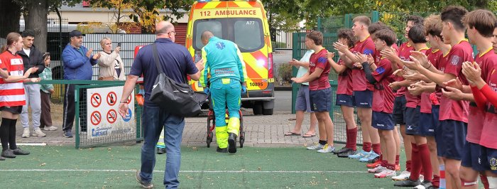 Quand deux équipes s'unissent dans le fair-play